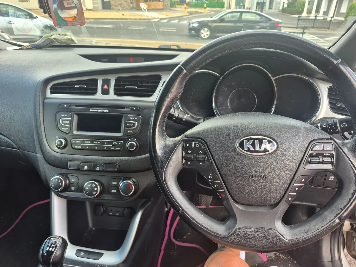 Kia Ceed 1.6 Petrol Manual – €2,500 ONO - Image 1