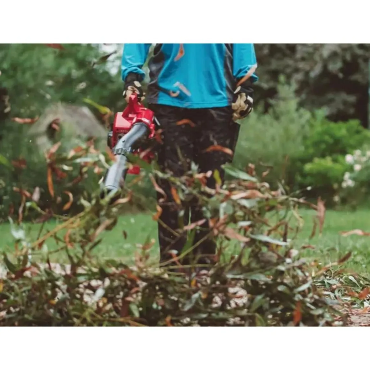 Shindaiwa Light Weight Leaf Blower Hand Held - Image 3