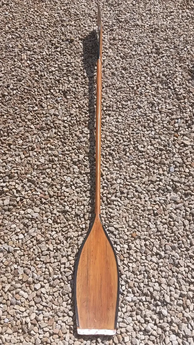 Vintage Klepper wooden kayak paddle. - Image 1