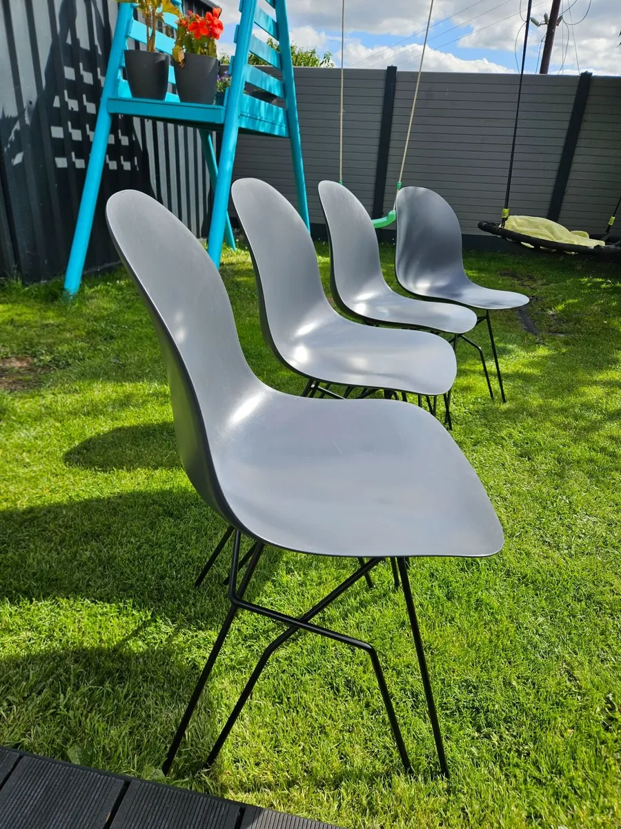 4 kitchen / dining room chairs - Image 3