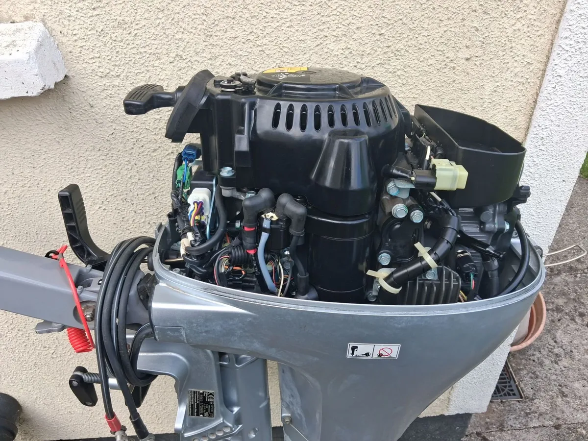 4-stroke outboard HONDA-10 HP - Image 2