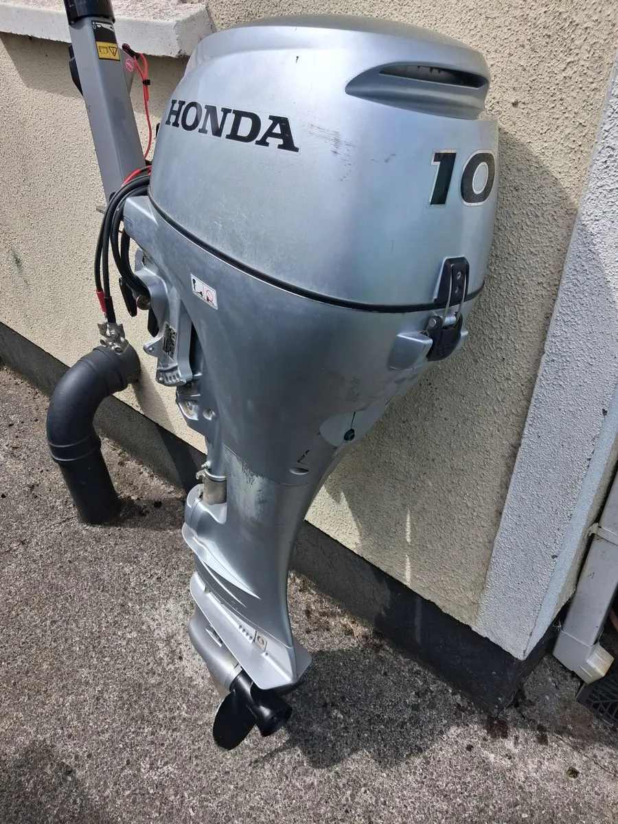 4-stroke outboard HONDA-10 HP - Image 1