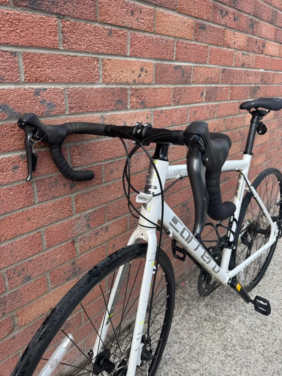 Carrera Virtuoso Road Bike - Image 3