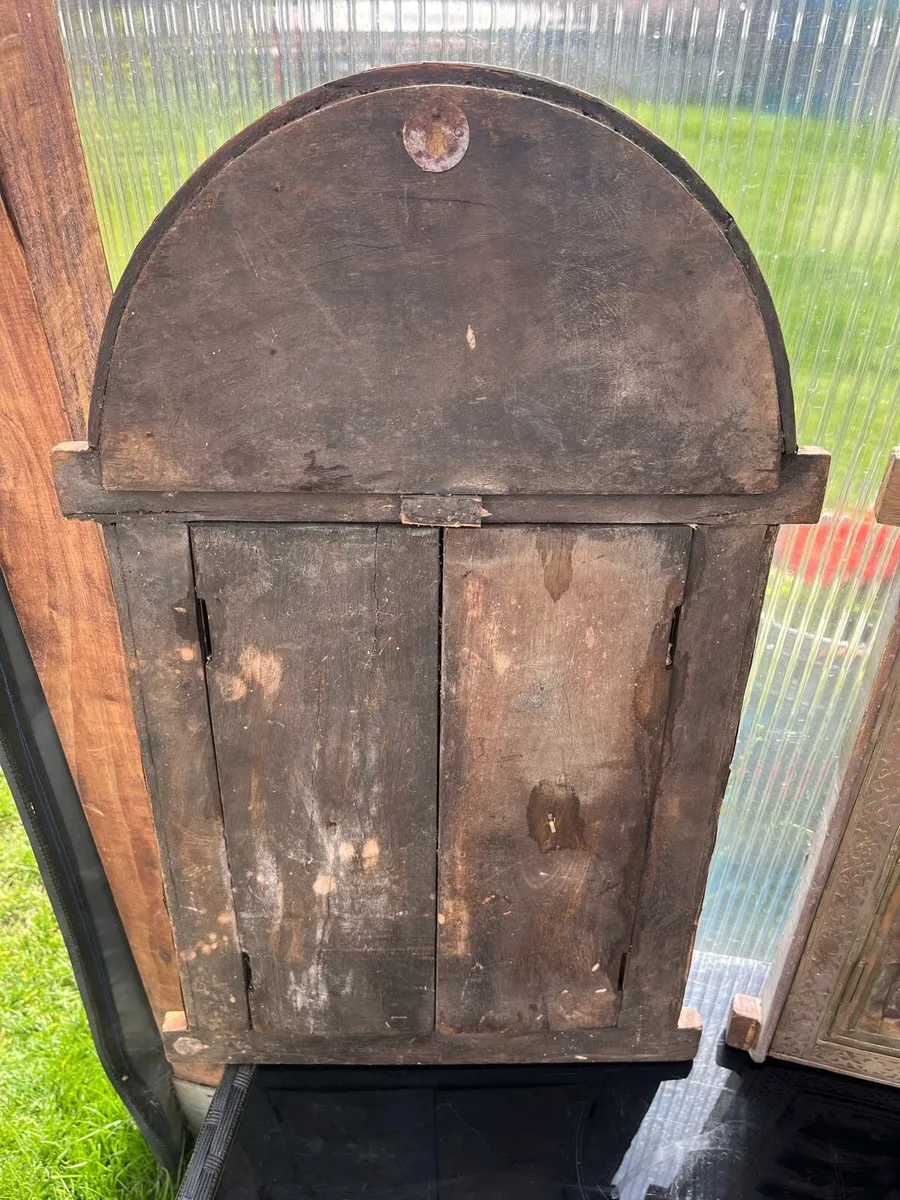 Antique window - Image 4