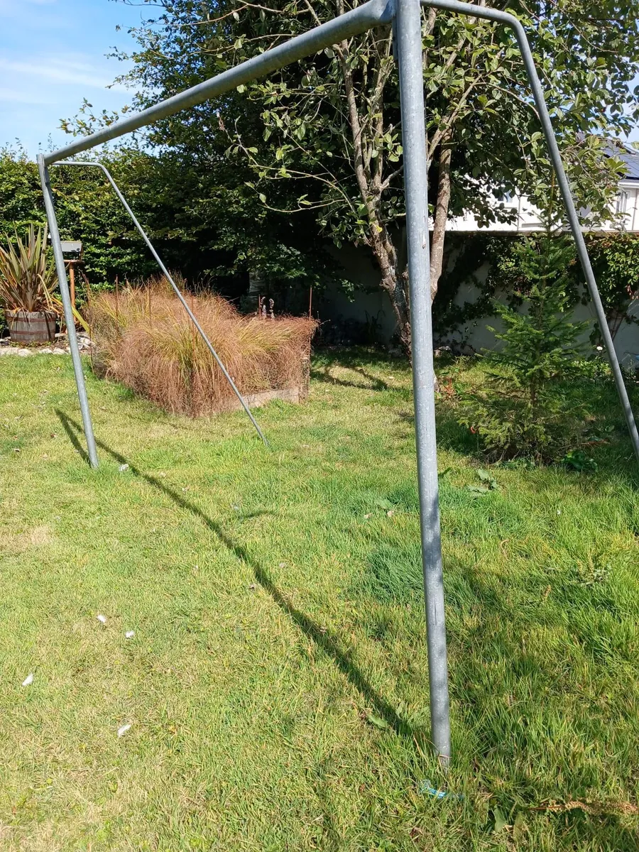 Goal posts - Image 1