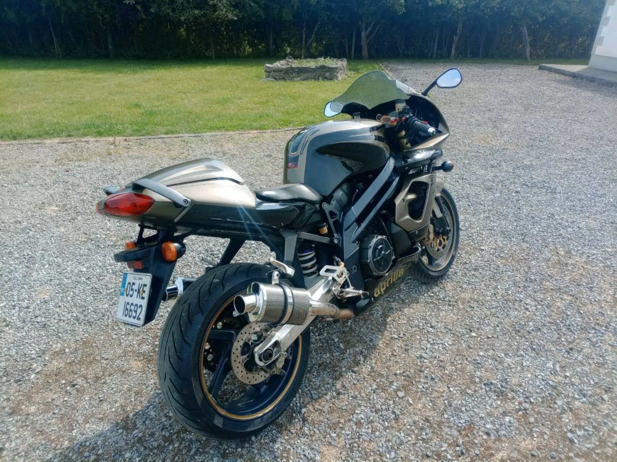 Very clean 05 Aprilla Falco sl1000.trade in - Image 2