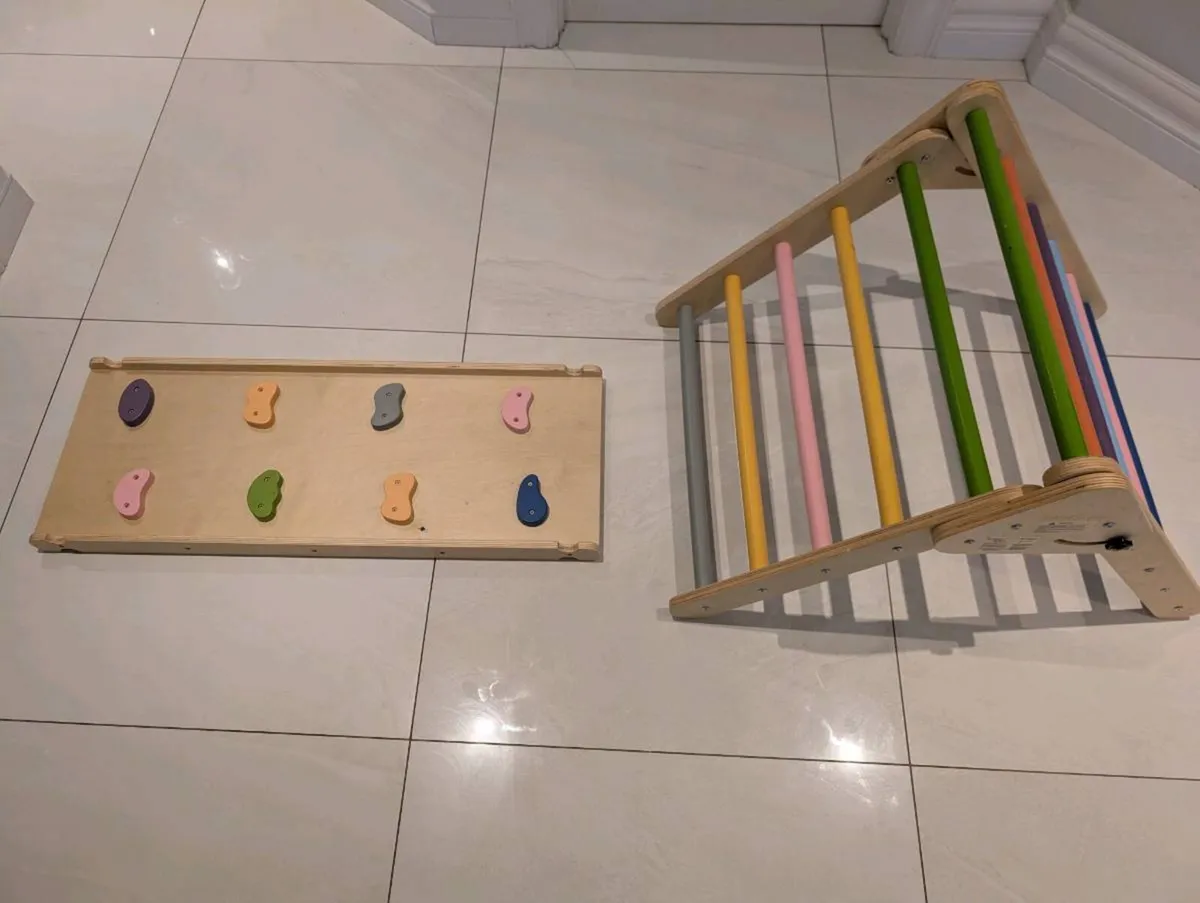 Wooden climbing frame - Image 4