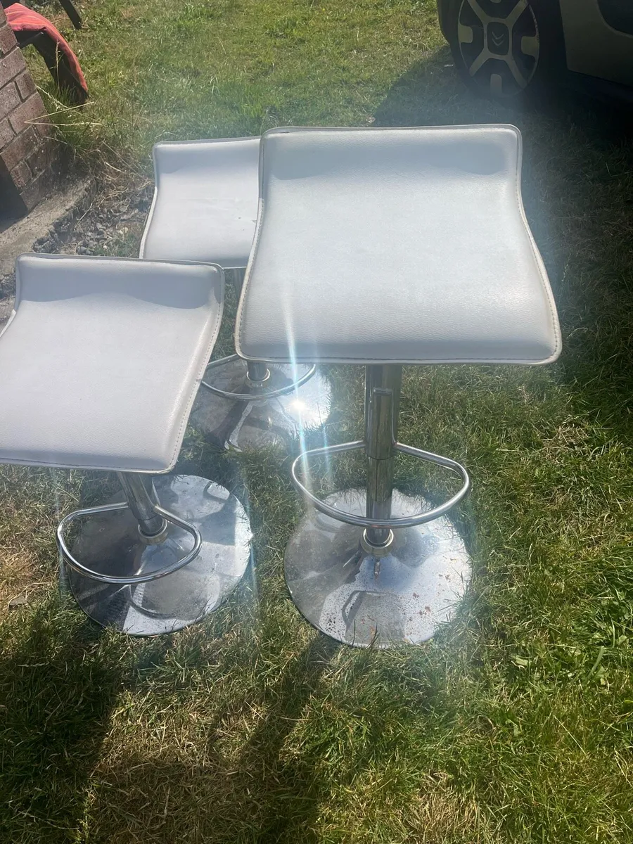 Stool - Image 2