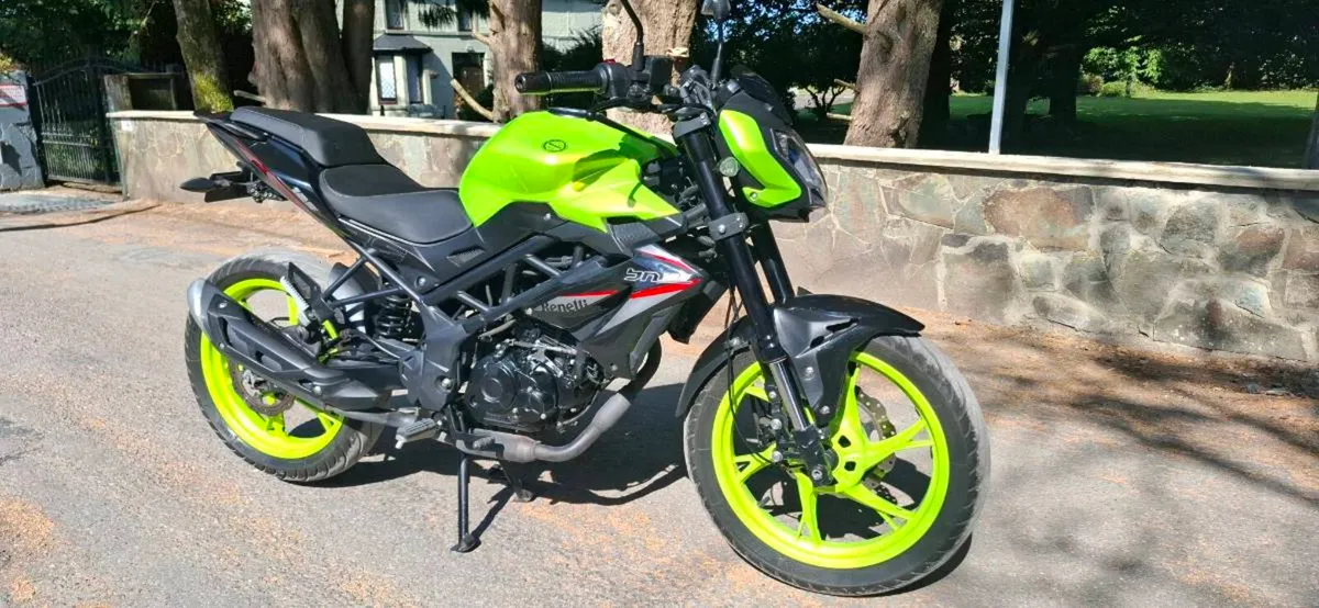 24 Benelli bn 125cc 7k miles, taxed 12-26 - Image 3