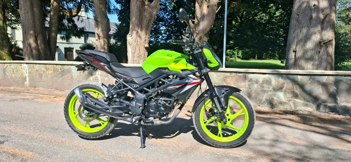 24 Benelli bn 125cc 7k miles, taxed 12-26 - Image 1