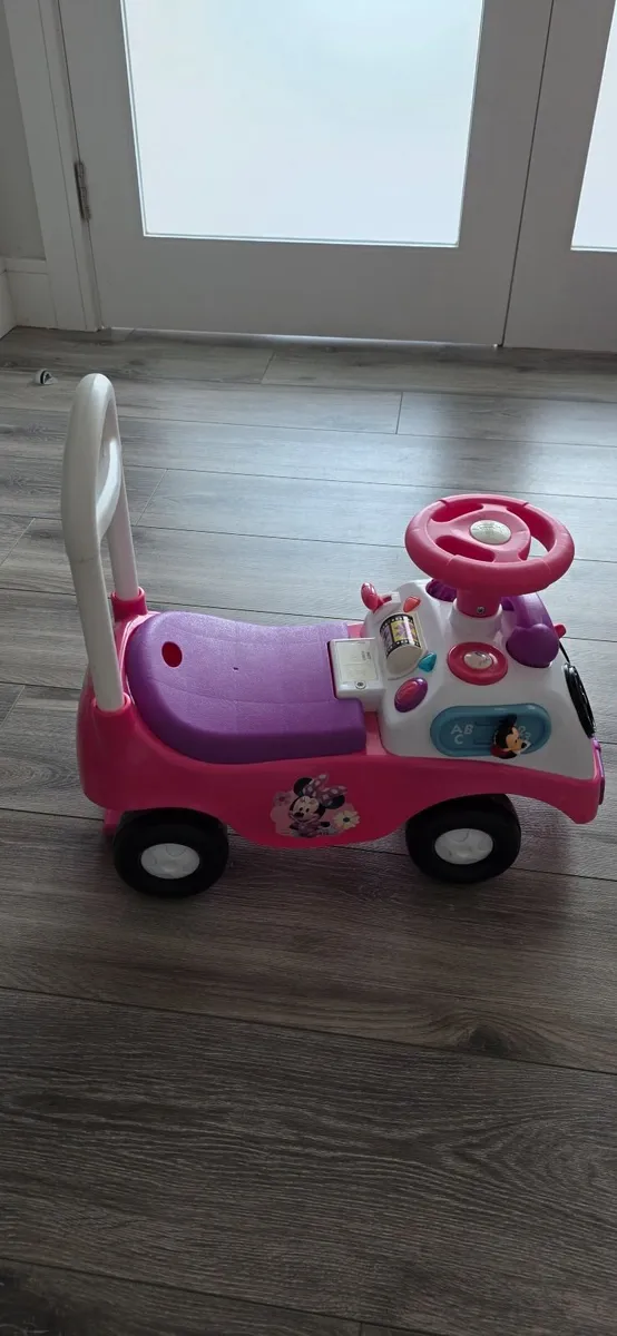 Disney Minnie Mouse 2-in-1 Activity Ride-On & Walk - Image 1