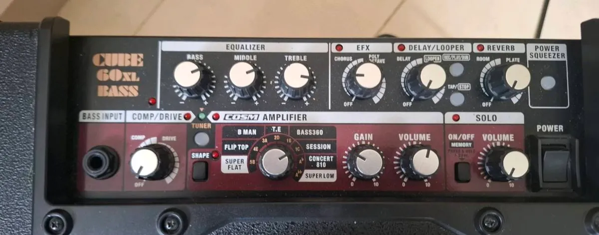 Roland Cube XL60 Bass Combo Amp - Image 3