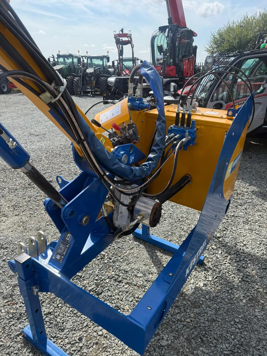 New Bomford Falcon 5m Hedgecutter In Stock - Image 4
