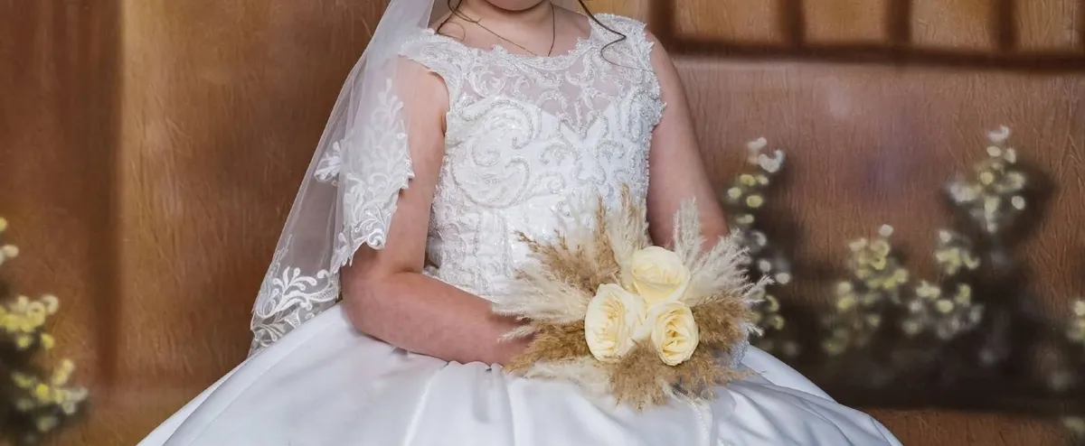 Communion dress - Image 3