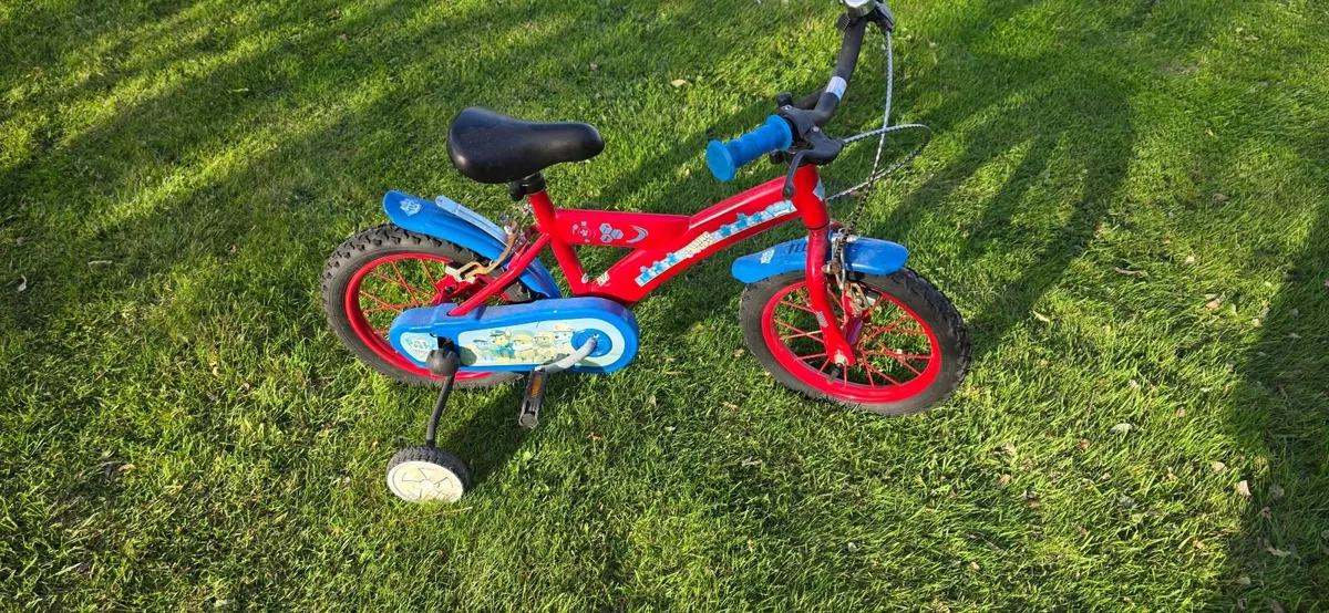 Paw Patrol Kids Bike 14" with Stabilisers - Image 1