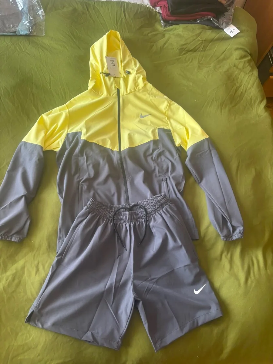 Nike Set - Image 1