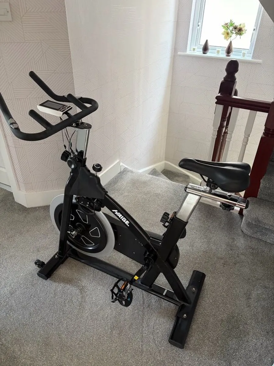 Exercise Spinning Bike- 30kg Flywheel - Image 3