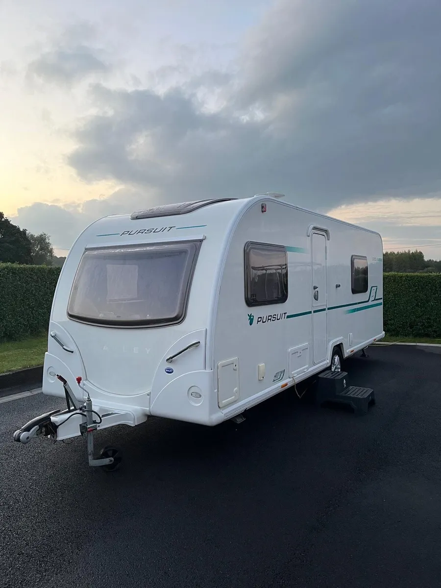 Bailey Pursuit Caravan 5 Berth 2017 - Image 1