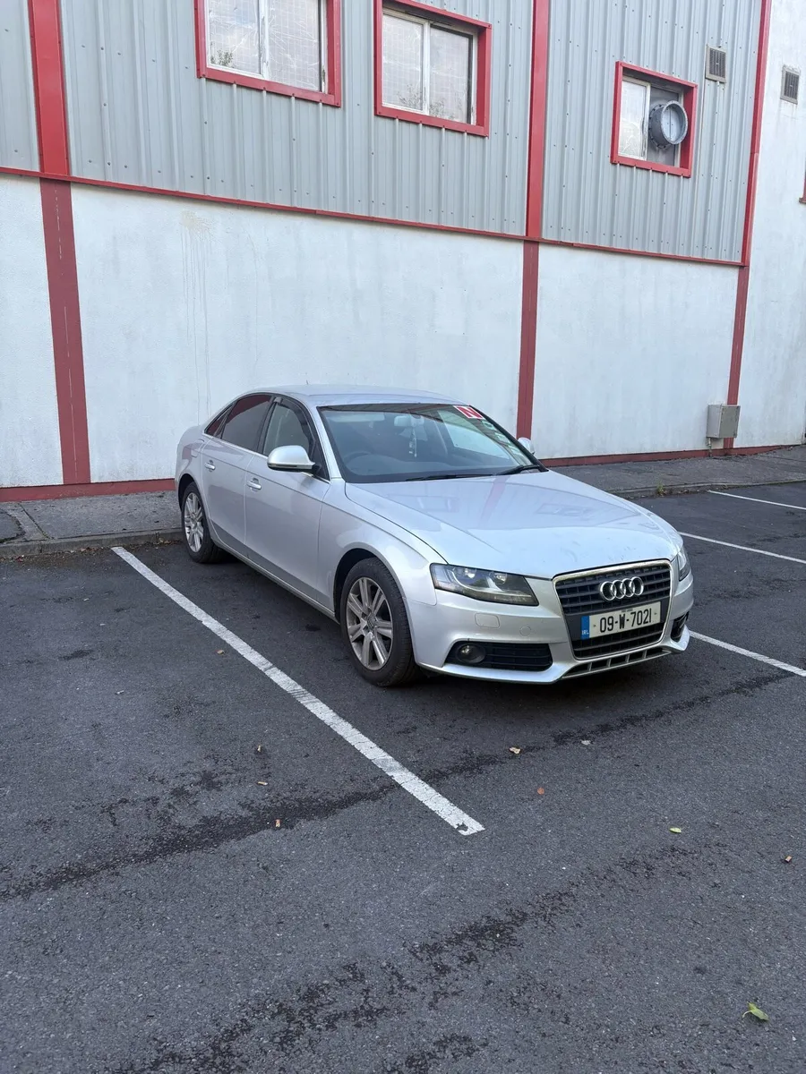 Audi a4 - Image 1