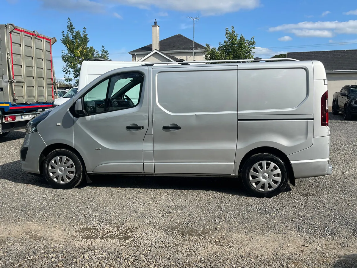 2016 VAUXHALL VIVARO 1.6 TWIN TURBO SPORT - Image 4