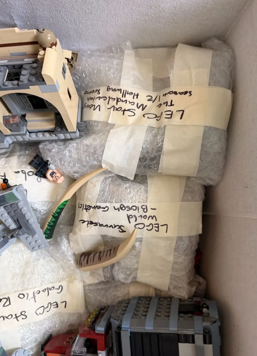 Lego sets - pre-built - Image 1