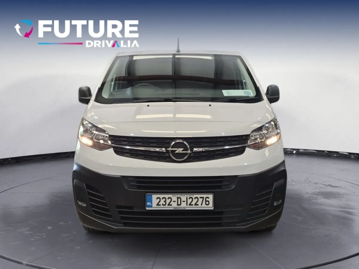 Opel Vivaro Komfort L2H1 1.5 Diesel 100PS *Price E - Image 2