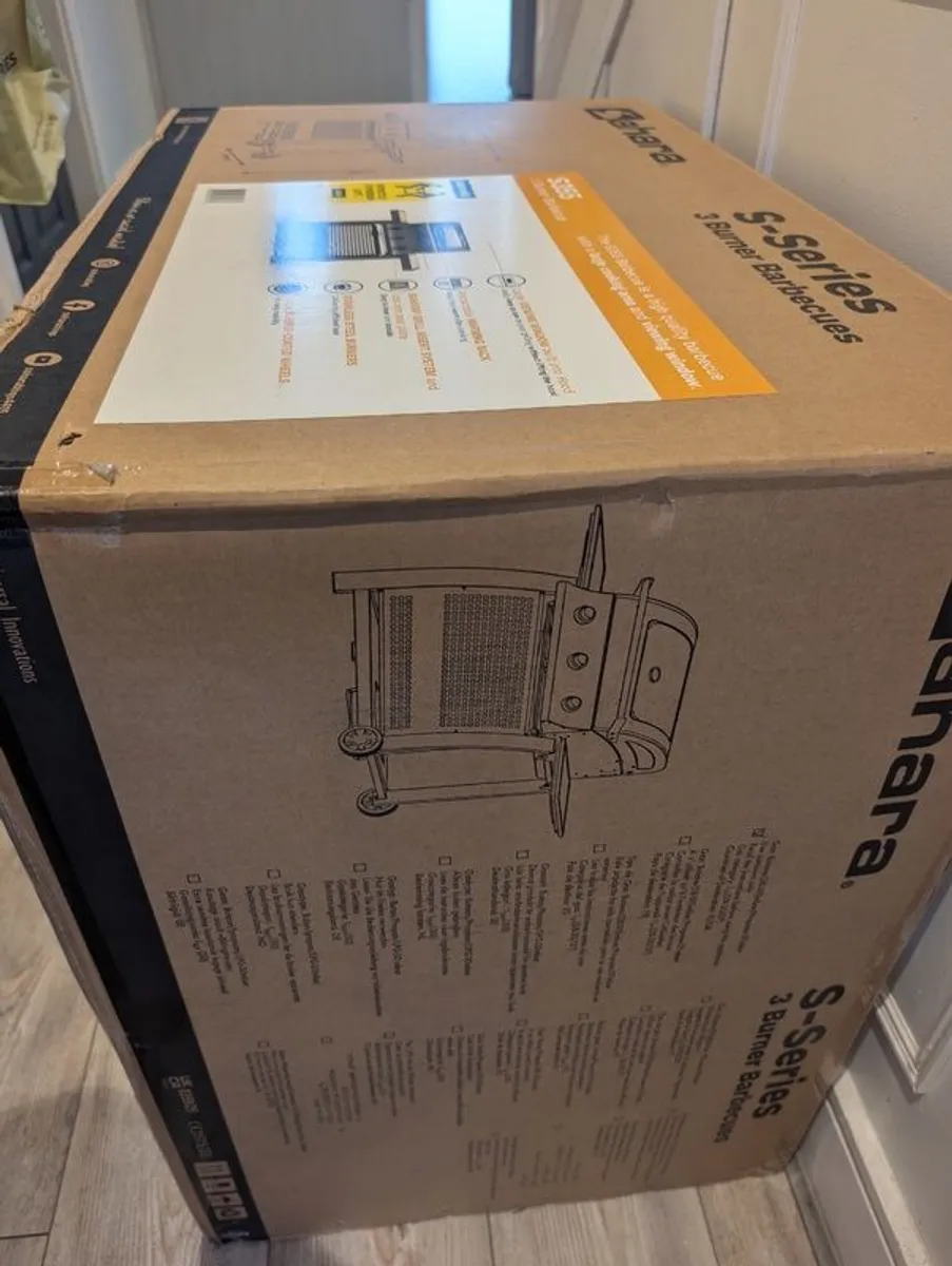Unopened brand new Sahara Gas BBQ 3 burner S355 - Image 4
