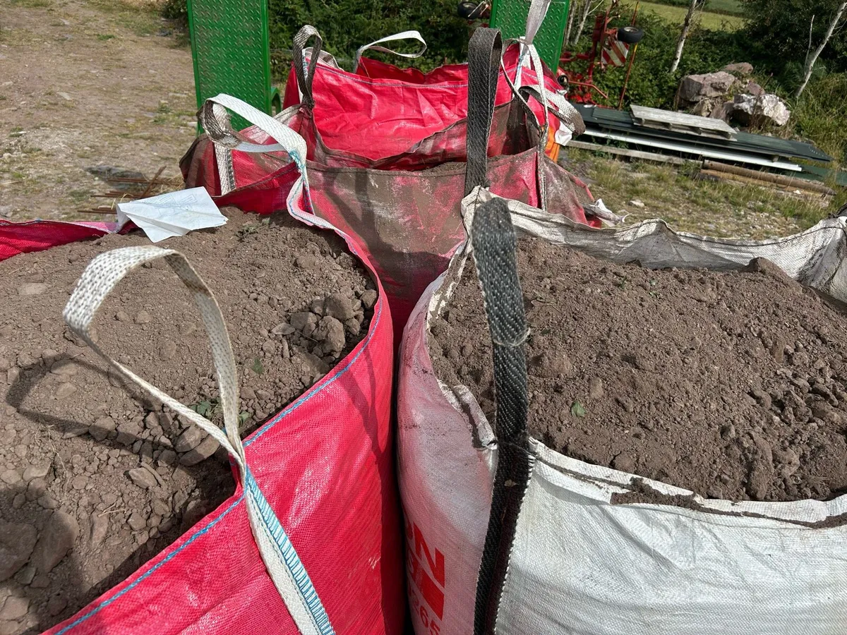 Quality topsoil for sale cork- can be delivered - Image 4