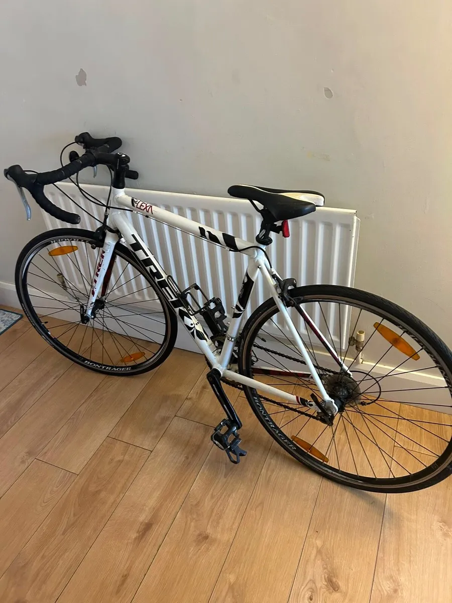 Trek Women’s Road Bike - Image 4