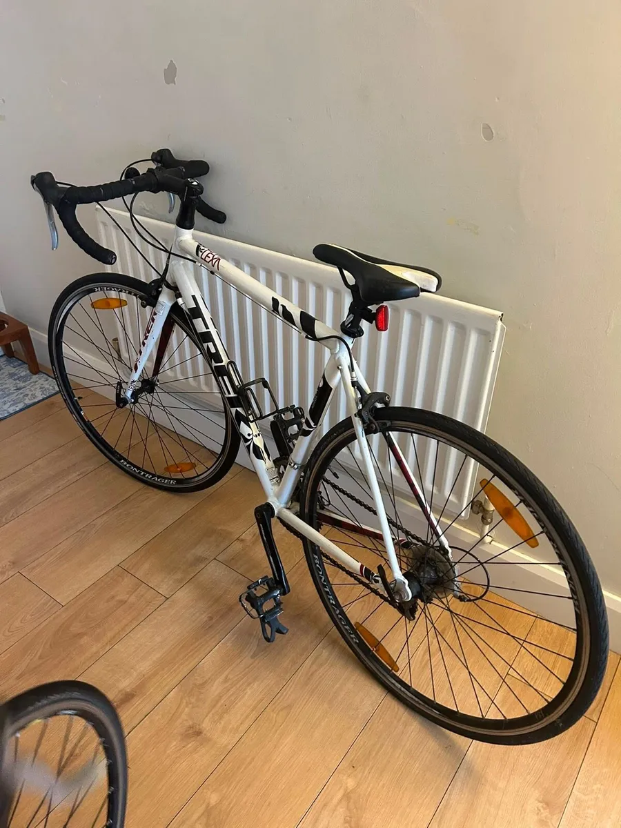 Trek Women’s Road Bike - Image 1