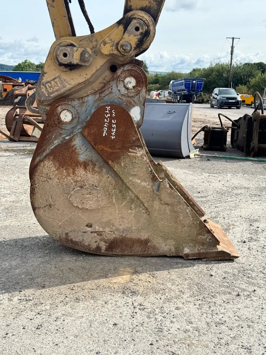 24” Strickland Gummy Bucket 80mm Pins - Image 3