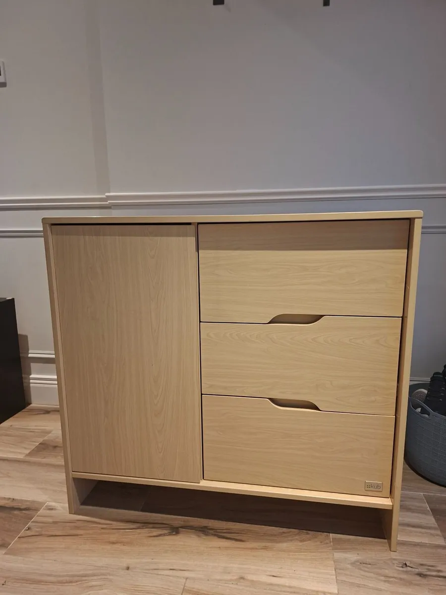 Chest of Drawers - Image 1