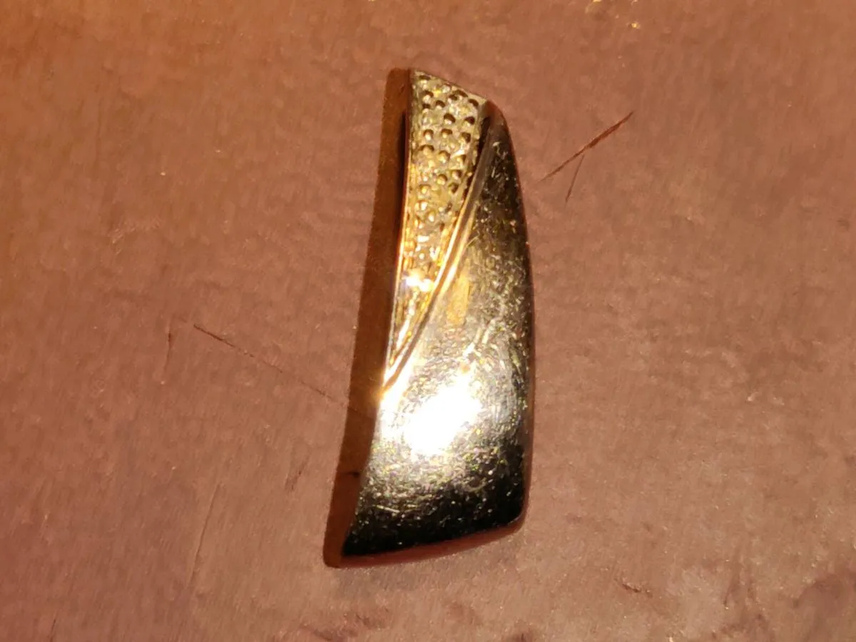 HORIZONRAL DIAMOND, 9CT WHITE Gold New Pendant ! - Image 1