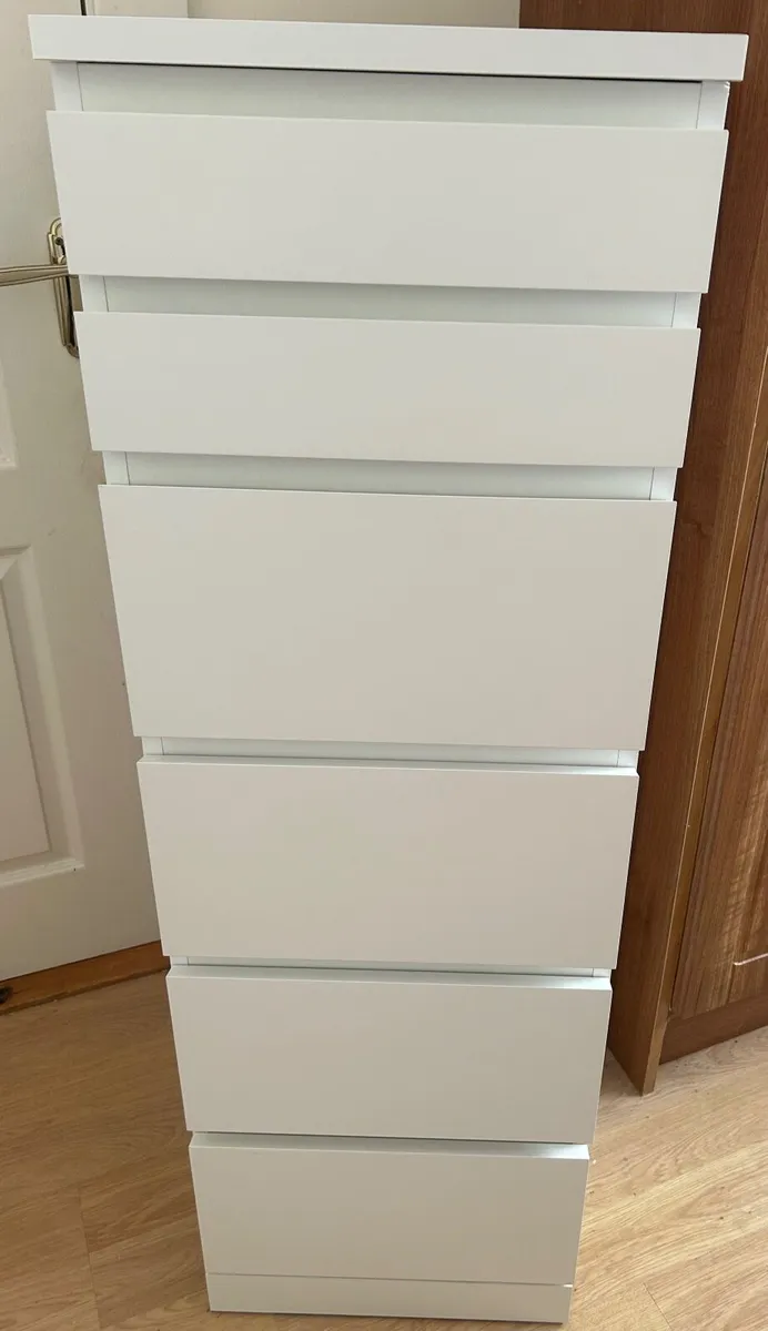 Chest of 6 drawers white with mirror Malm Ikea - Image 1