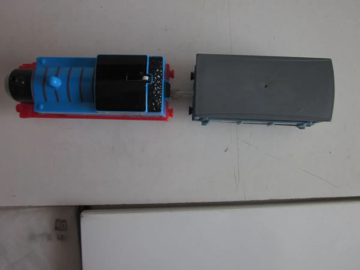 Thomas&Friends  Motorised Train/Tender 2013 - Image 3