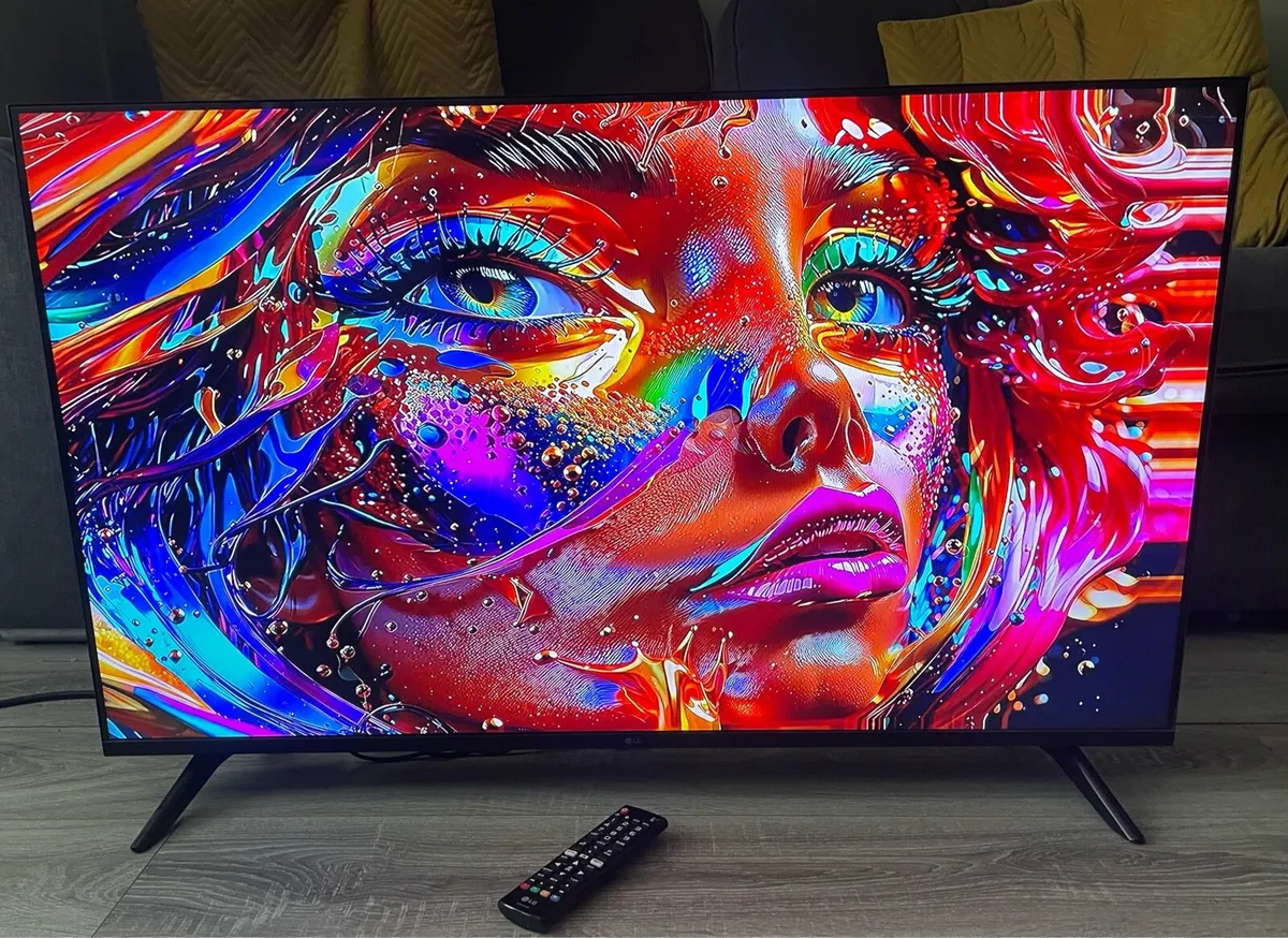 43” LG SMART TV - Image 3