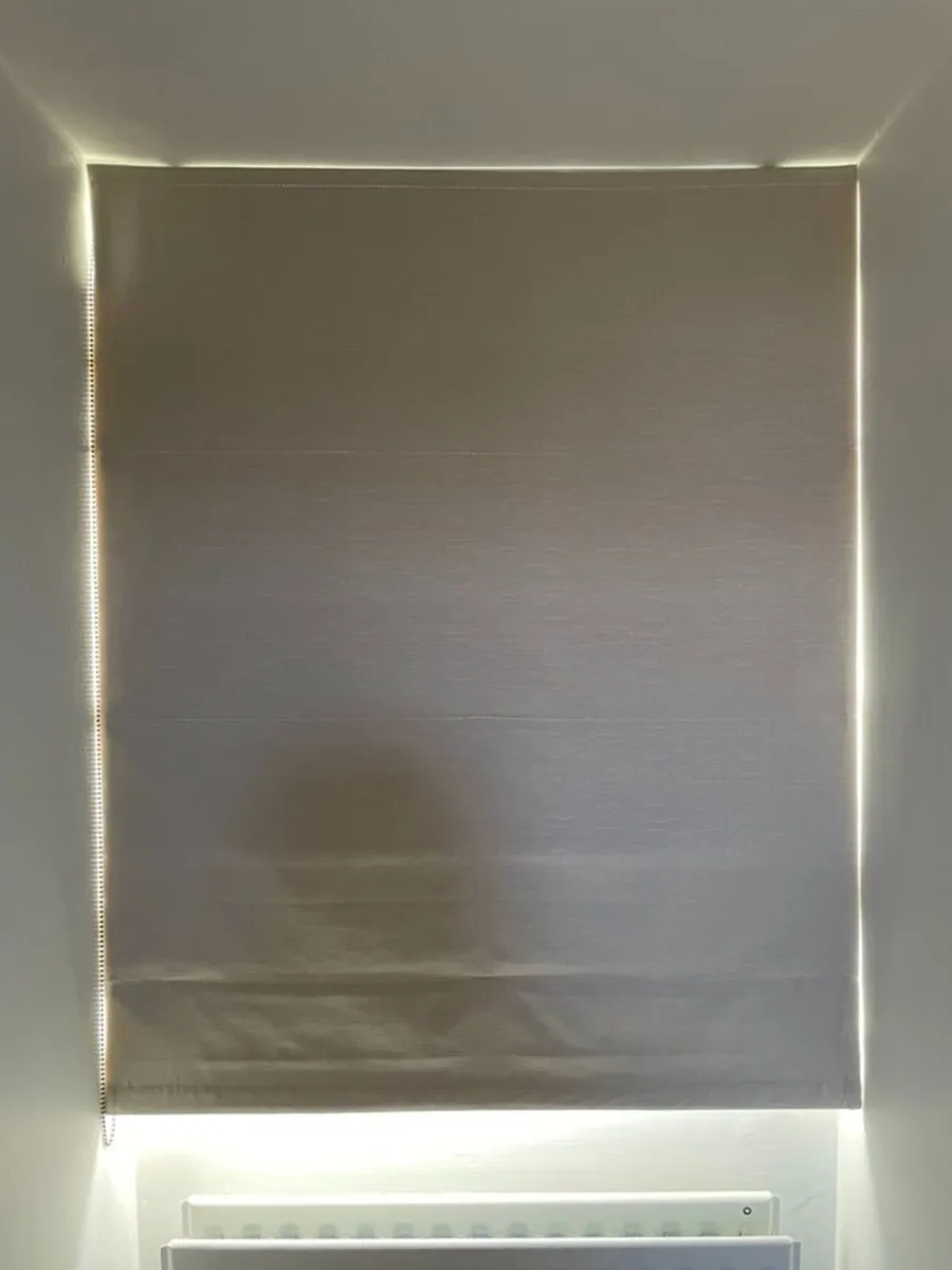 2 Roman Blinds - Image 3