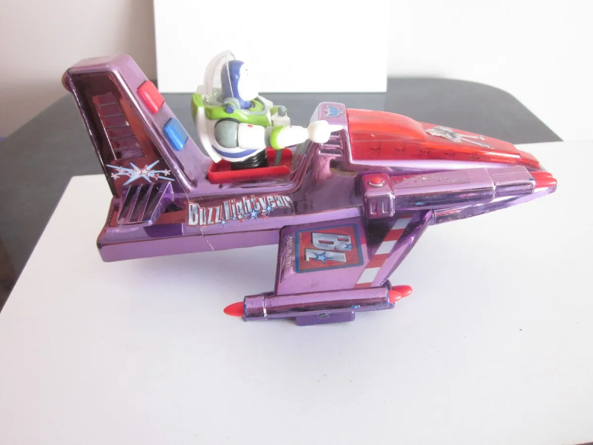 Disney Buzz Lightyear Galactic Cruiser - Image 4