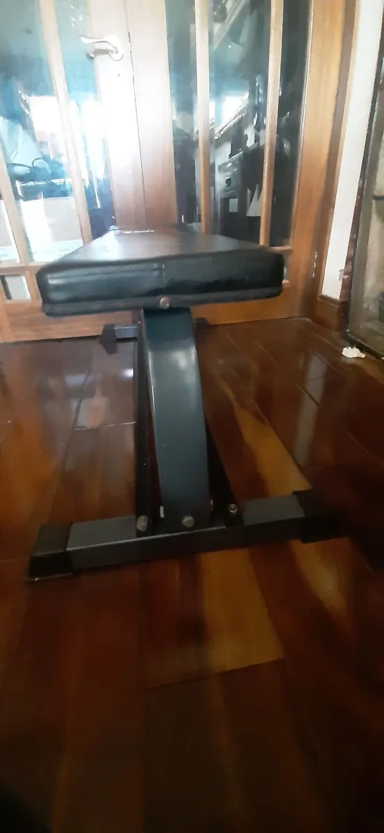 York Weight Bench + 118kg Weight Plates, Bars etc - Image 3