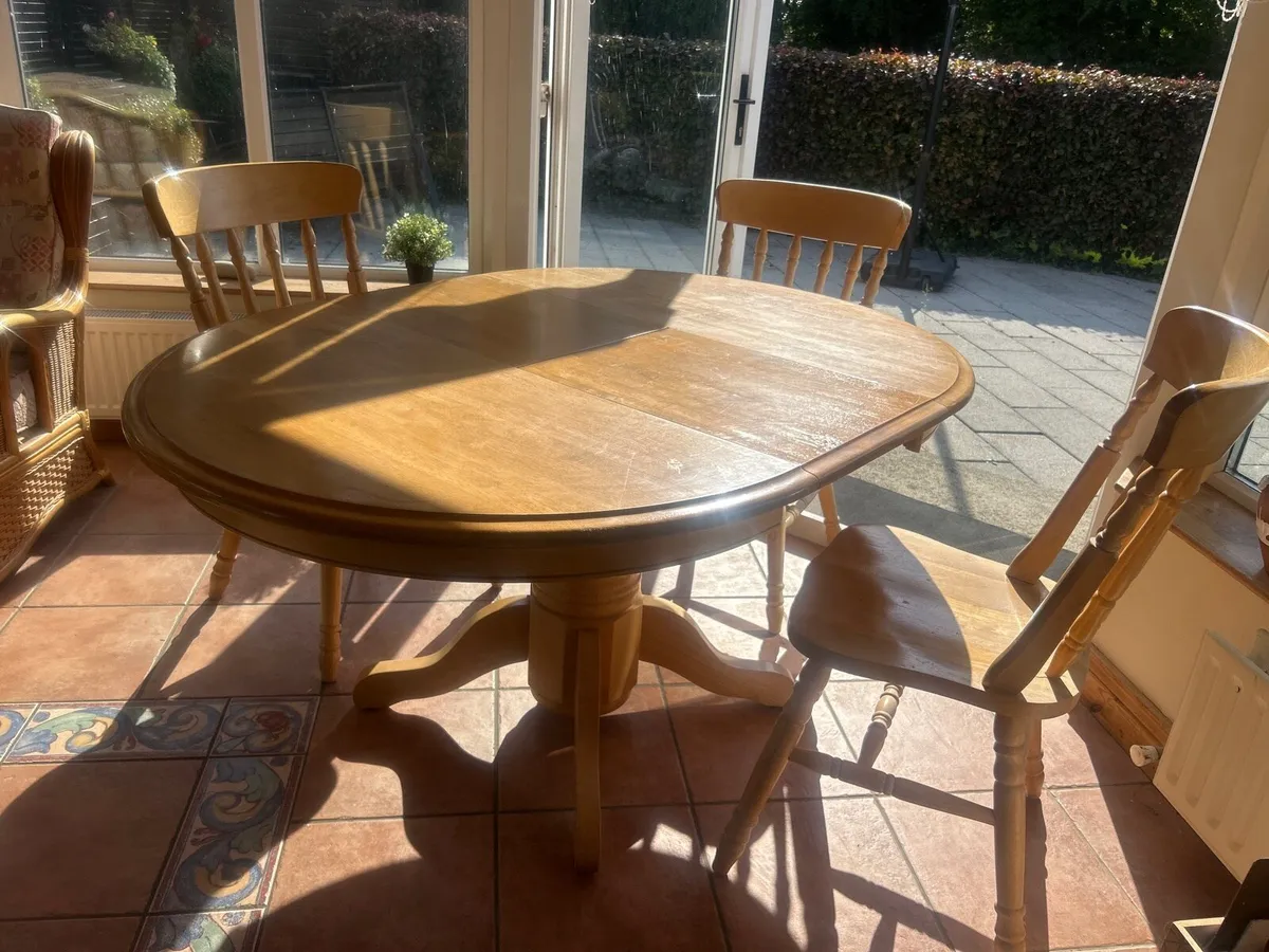 Kitchen table and 3 chairs - Image 4
