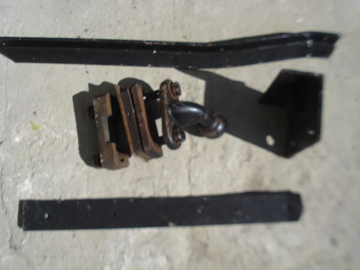 VINTAGE 1960s LIGHT TRAILER TOW BAR. - Image 4
