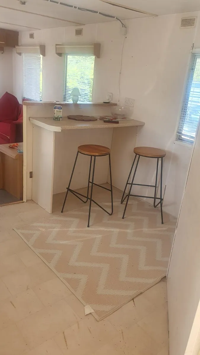 Mobile Home - Image 3
