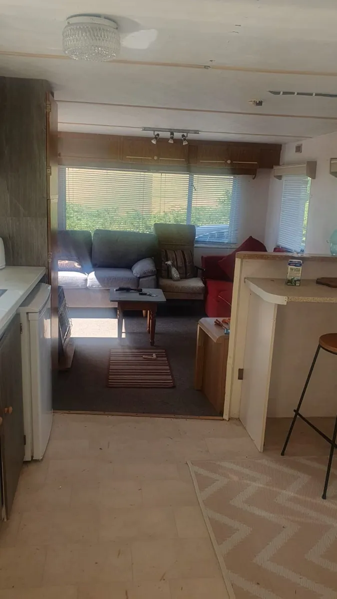 Mobile Home - Image 4