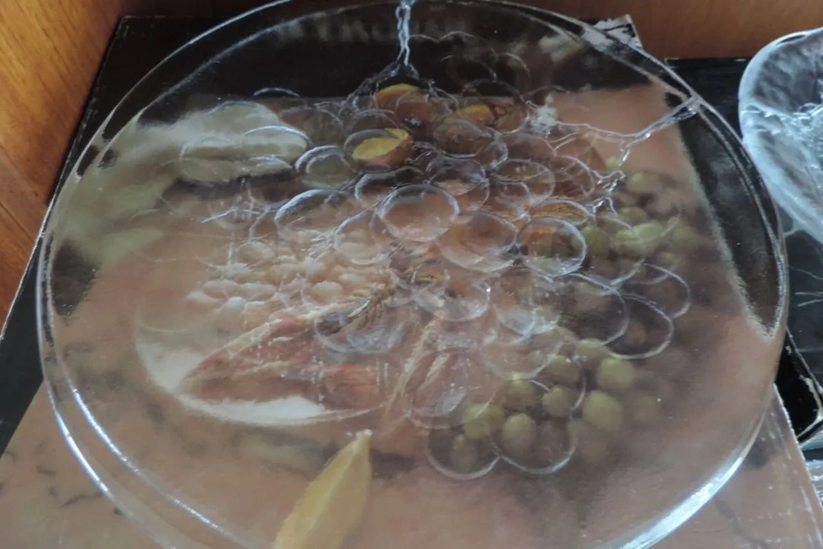 10 Kosta Boda Grapes glass dinner plates Ann Warff - Image 2