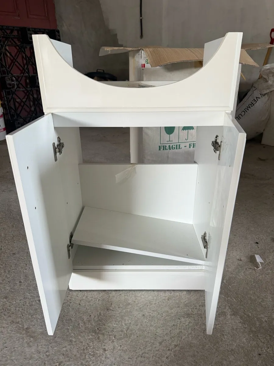 Floor vanity unit X3 (Basin Excluded) - Image 2