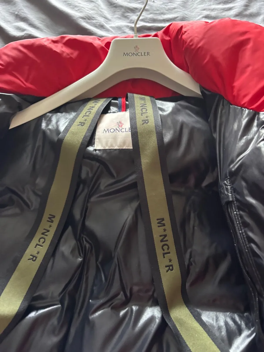 Clothes - Image 3