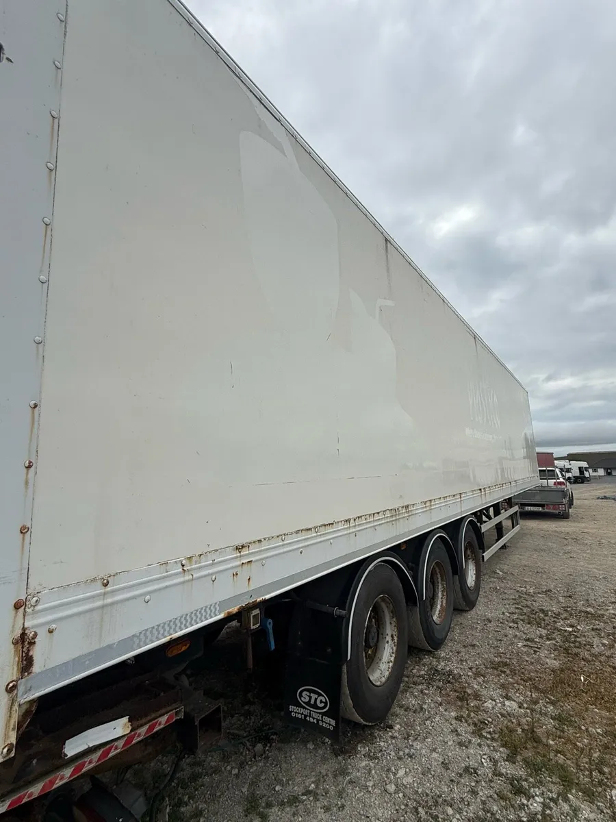2014 Sdc tail lift box van - Image 4