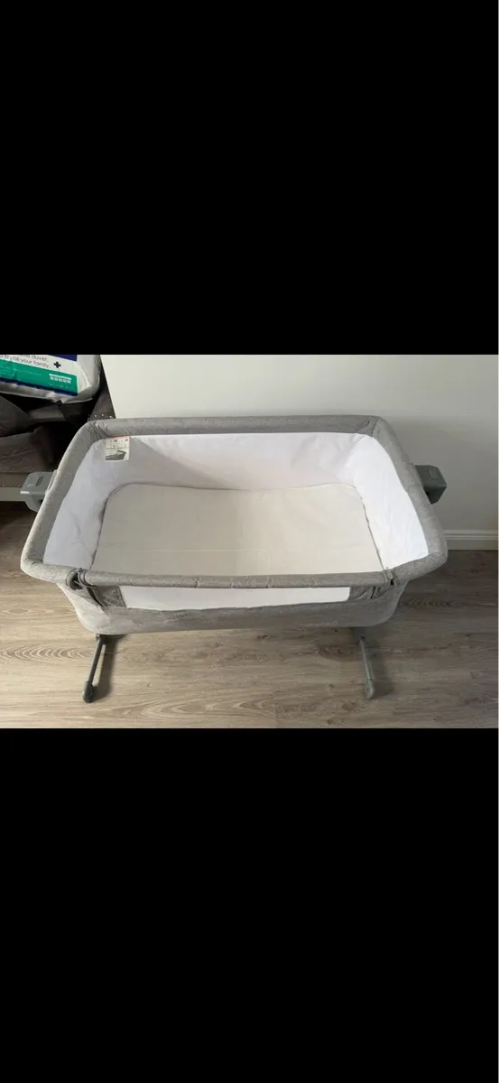 **FREE** Next to me Baby crib - Image 2