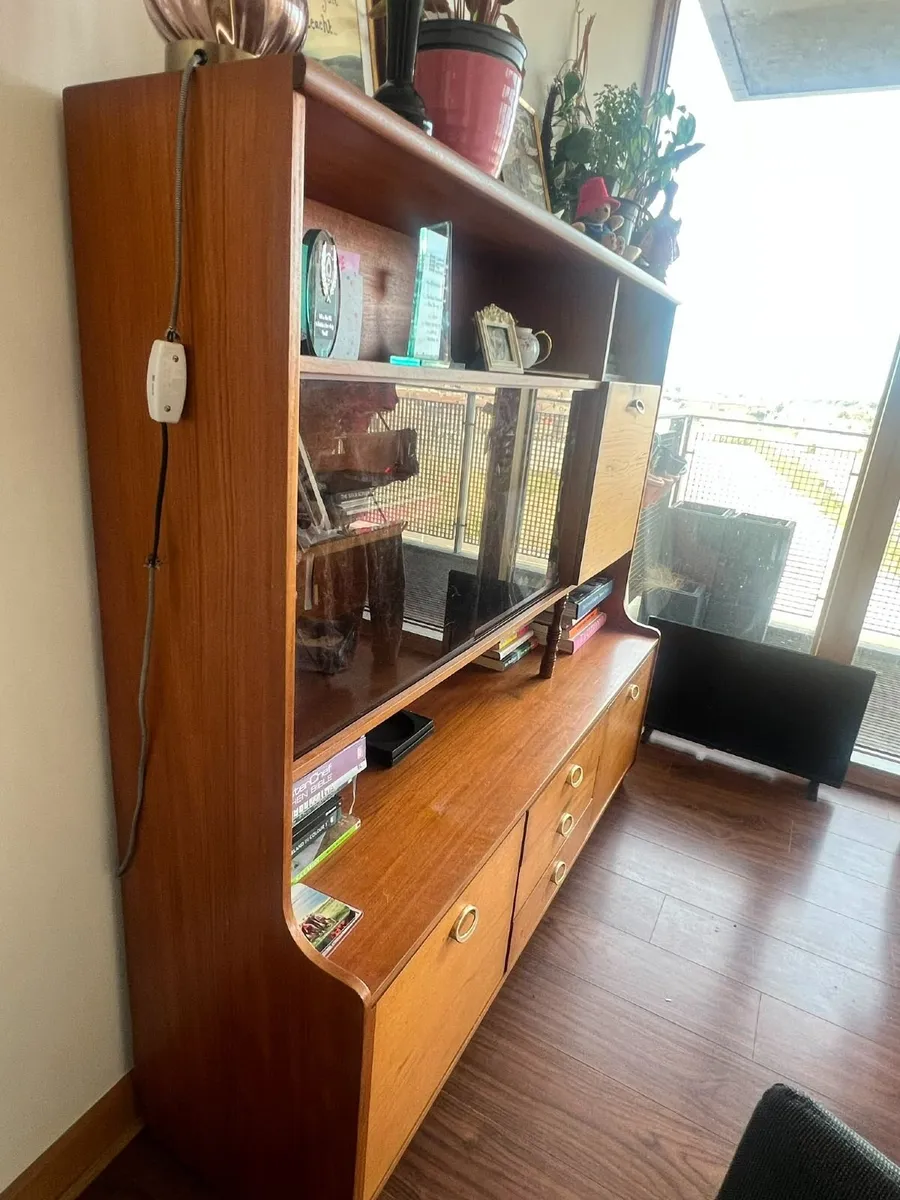 Beautiful and distinctive vintage mid-century teak - Image 2