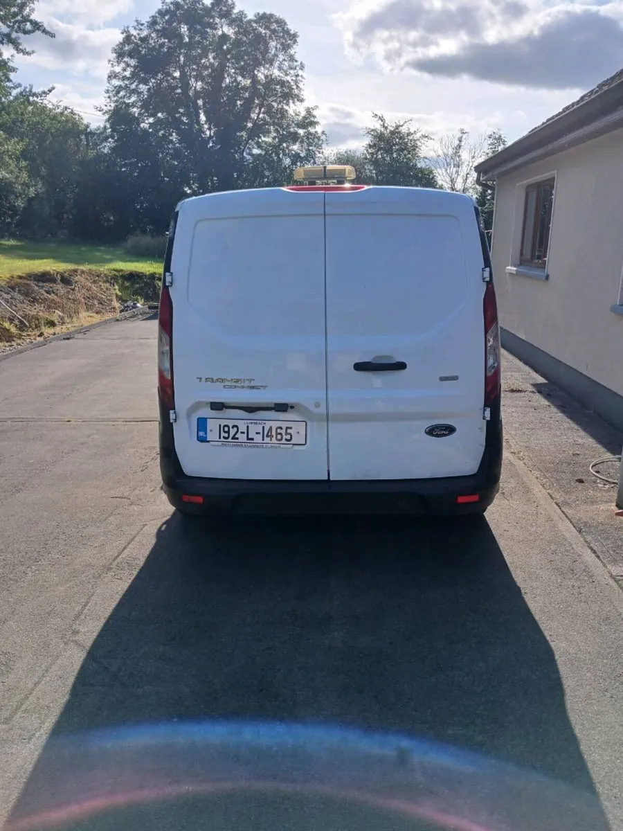 2019 Ford Transit Connect LWB - Image 4